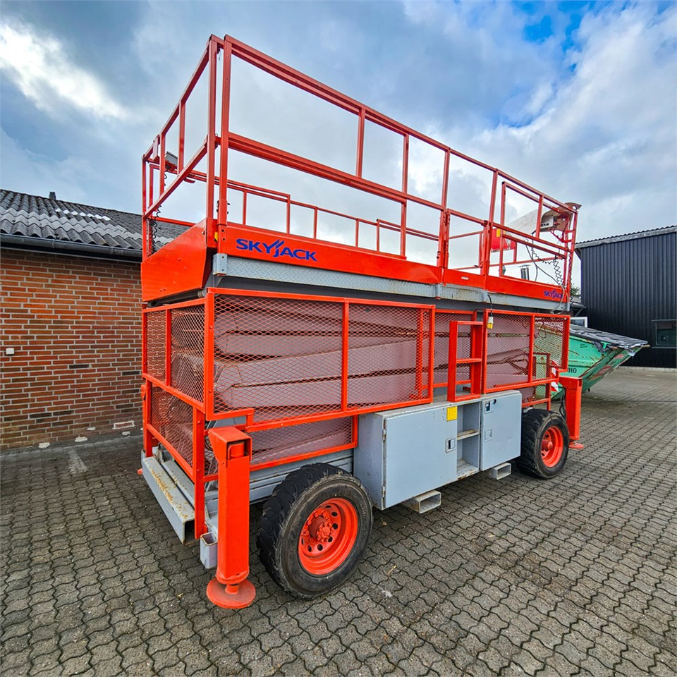 Skyjack SJ9250 - Šķērveida pacēlājs: foto 3 Skyjack SJ9250 - Šķērveida pacēlājs: foto 3