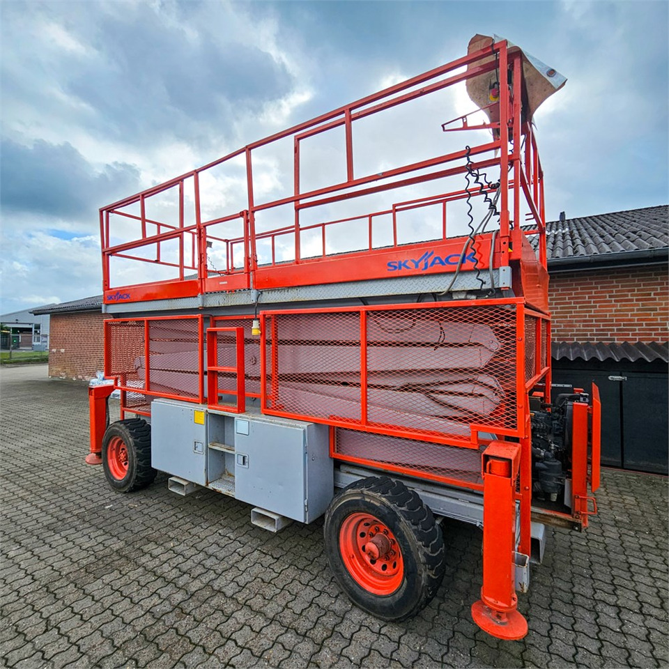 Skyjack SJ9250 - Šķērveida pacēlājs: foto 5 Skyjack SJ9250 - Šķērveida pacēlājs: foto 5