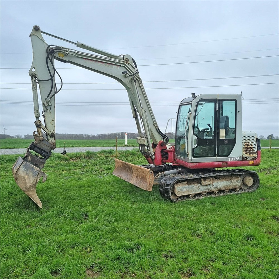 Takeuchi TB175 - Mini-ekskavators: foto 1 Takeuchi TB175 - Mini-ekskavators: foto 1