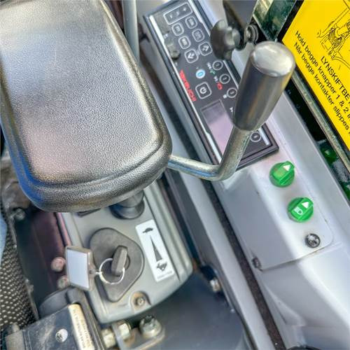 Mini-ekskavators Takeuchi TB2156: foto 34 Mini-ekskavators Takeuchi TB2156: foto 34