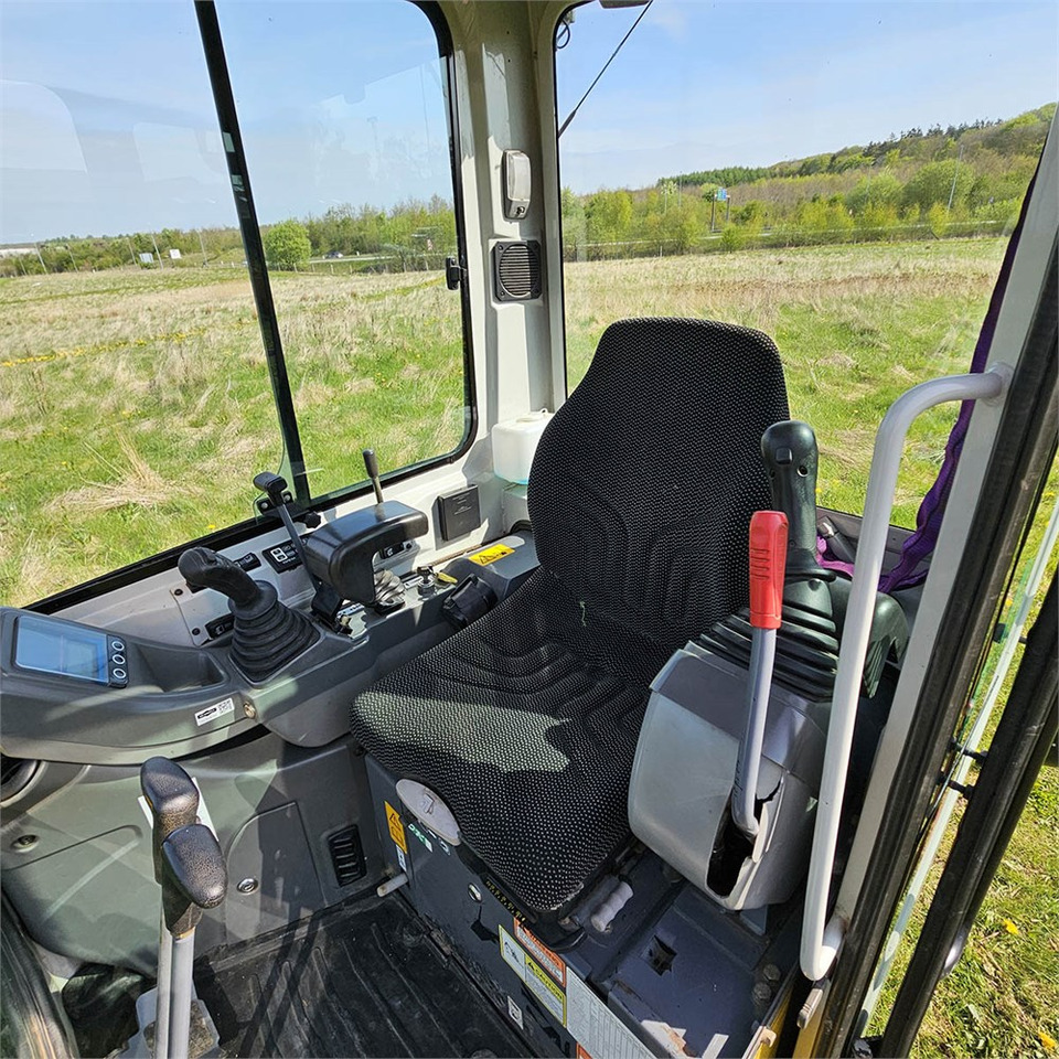Takeuchi TB216 līzingu Takeuchi TB216: foto 12