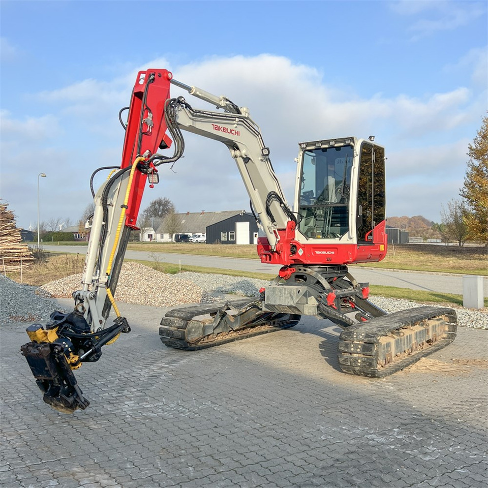 Takeuchi TB260 Levelizer - Mini-ekskavators: foto 1 Takeuchi TB260 Levelizer - Mini-ekskavators: foto 1
