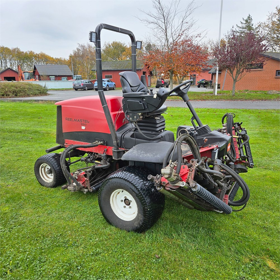 Toro Realmaster 5510 - Zāles pļāvējs: foto 1 Toro Realmaster 5510 - Zāles pļāvējs: foto 1