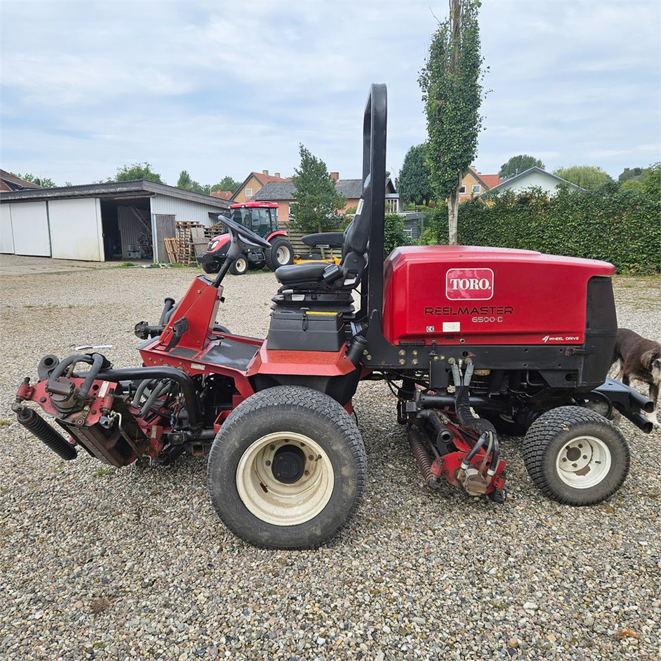 Toro Reelmaster 6500 D - Zāles pļāvējs: foto 3 Toro Reelmaster 6500 D - Zāles pļāvējs: foto 3