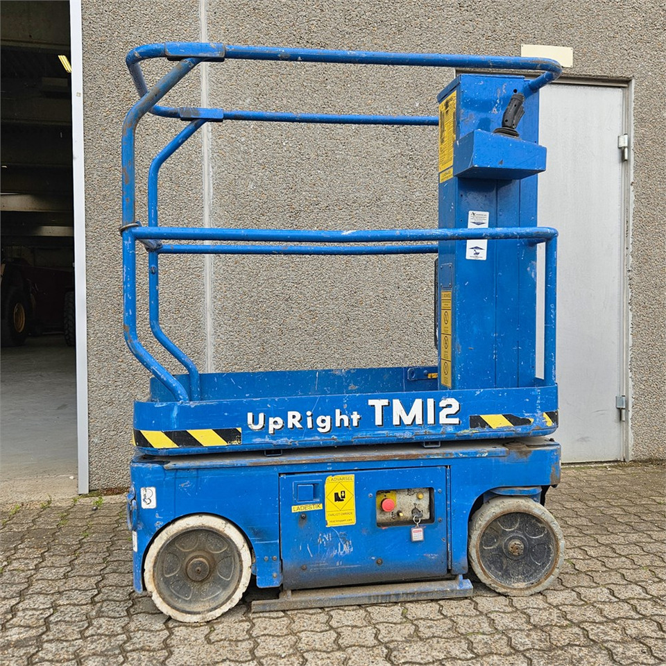 UpRight TM12 - Šķērveida pacēlājs: foto 3 UpRight TM12 - Šķērveida pacēlājs: foto 3