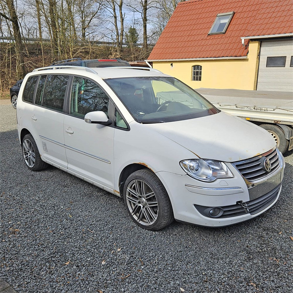 VW Touran Van 2,0 tdi automatisk - Vieglā automašīna: foto 1 VW Touran Van 2,0 tdi automatisk - Vieglā automašīna: foto 1