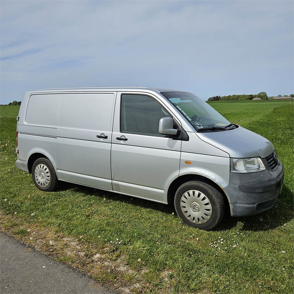 VW Transporter - Mazs furgons: foto 1 VW Transporter - Mazs furgons: foto 1