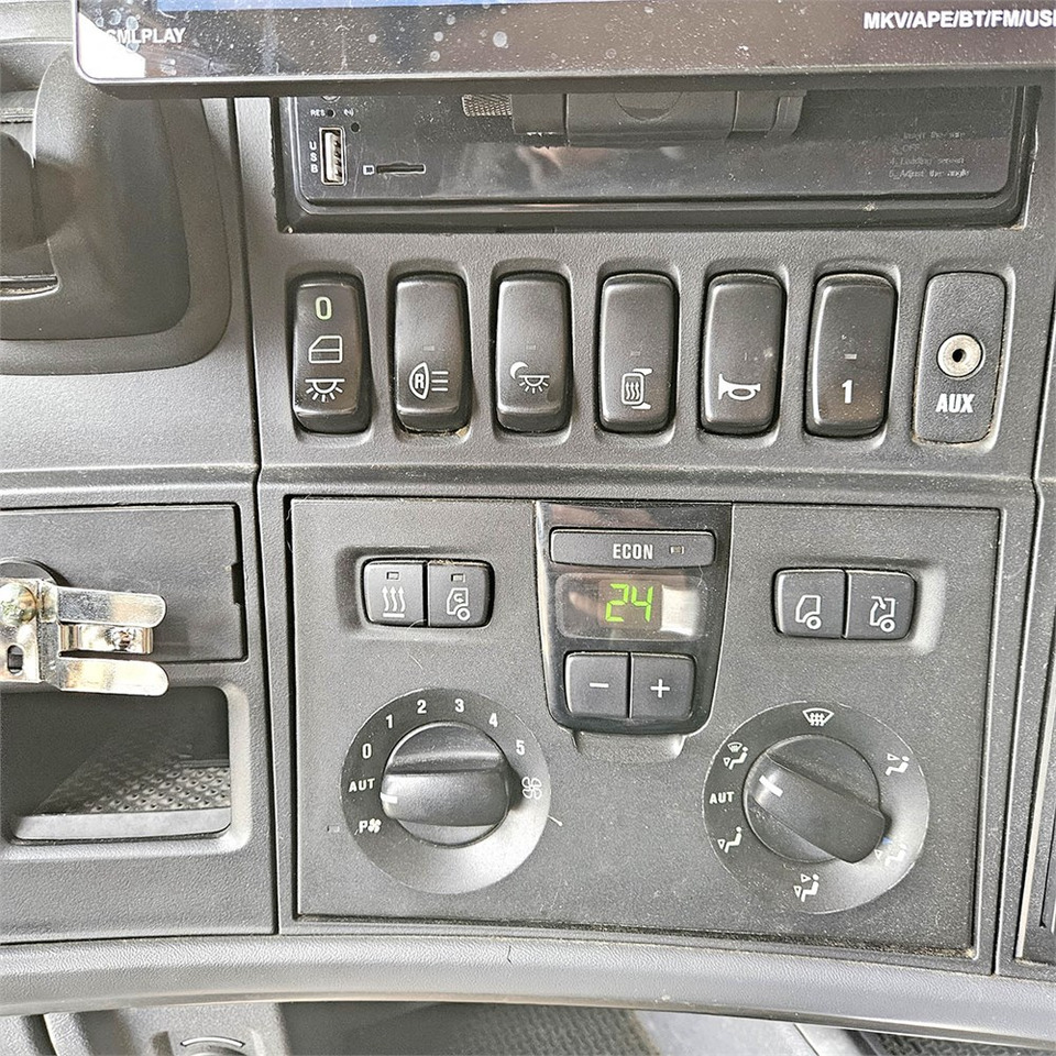 Vilcējs Scania R560: foto 24