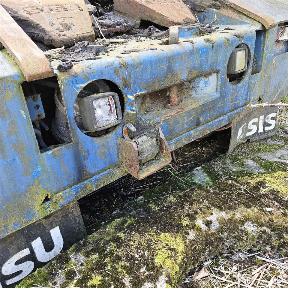 Vilcējs Sisu TRX 181: foto 32