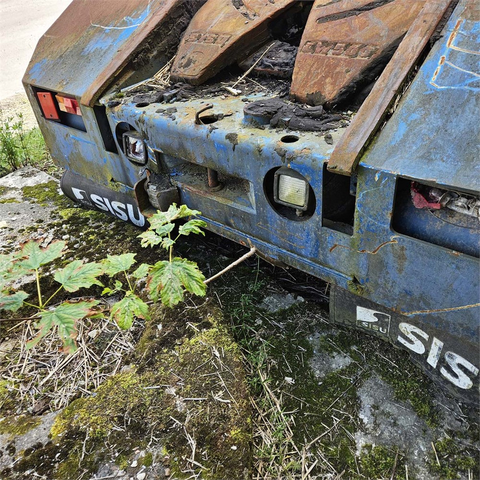 Vilcējs Sisu TRX 181: foto 30