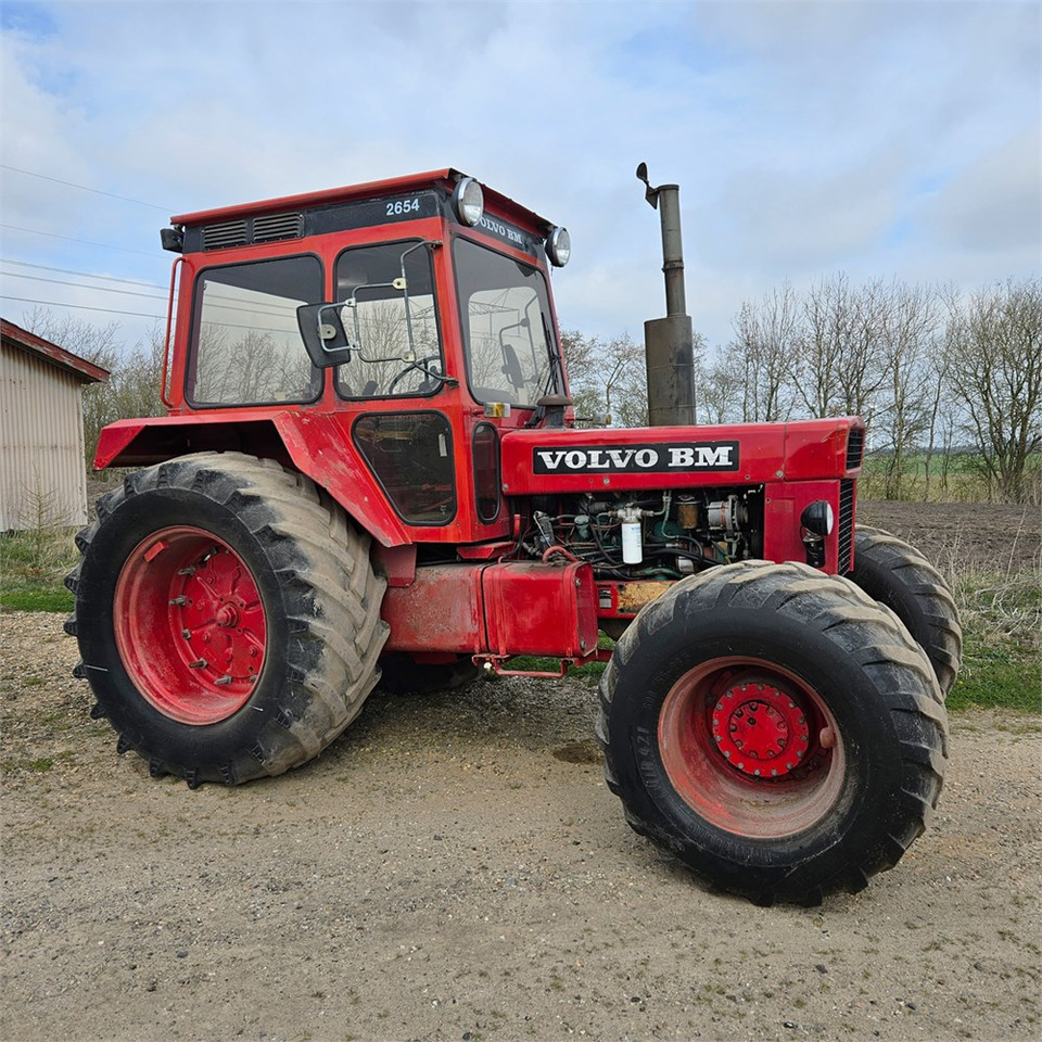 Volvo 2654 - Traktors: foto 1 Volvo 2654 - Traktors: foto 1
