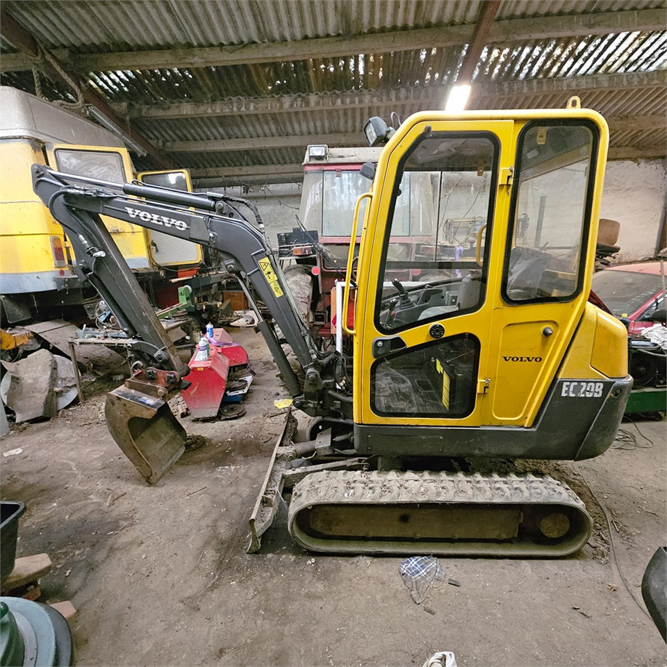 Volvo EC20 B XTV - Mini-ekskavators: foto 1 Volvo EC20 B XTV - Mini-ekskavators: foto 1
