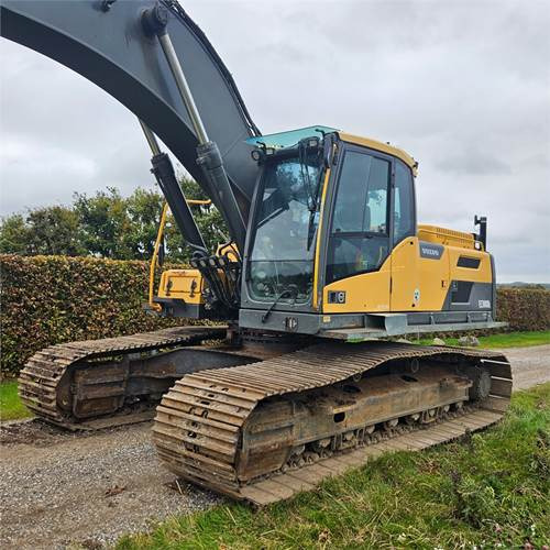 Volvo EC300 DL - Kāpurķēžu ekskavators: foto 2 Volvo EC300 DL - Kāpurķēžu ekskavators: foto 2