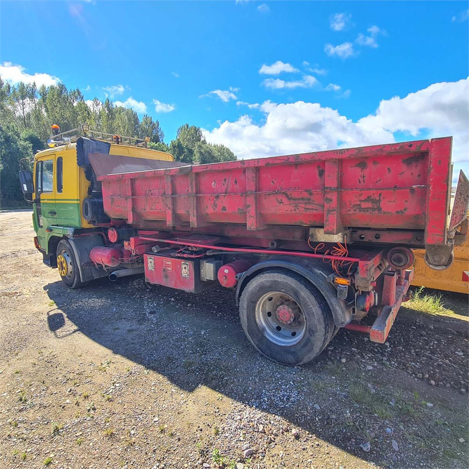 Volvo FL612 - Kravas automašīna - kabeļu sistēma: foto 3 Volvo FL612 - Kravas automašīna - kabeļu sistēma: foto 3