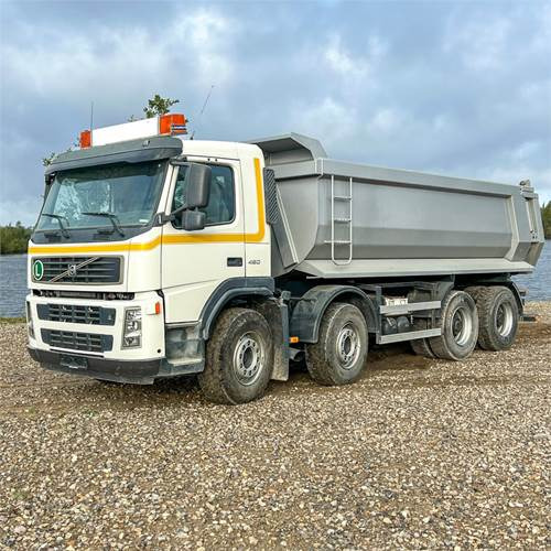 Volvo FM12 460 - Kravas automašīna pašizgāzējs: foto 2 Volvo FM12 460 - Kravas automašīna pašizgāzējs: foto 2