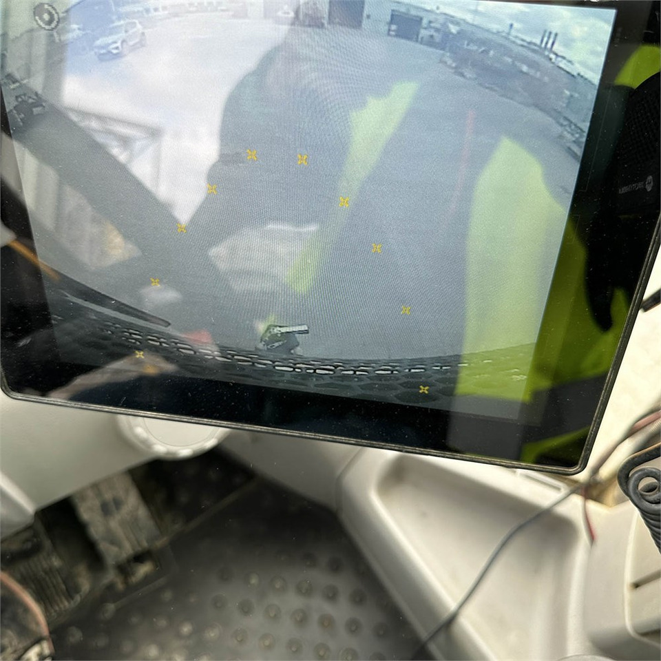 Riteņu iekrāvējs Volvo L120 H: foto 18