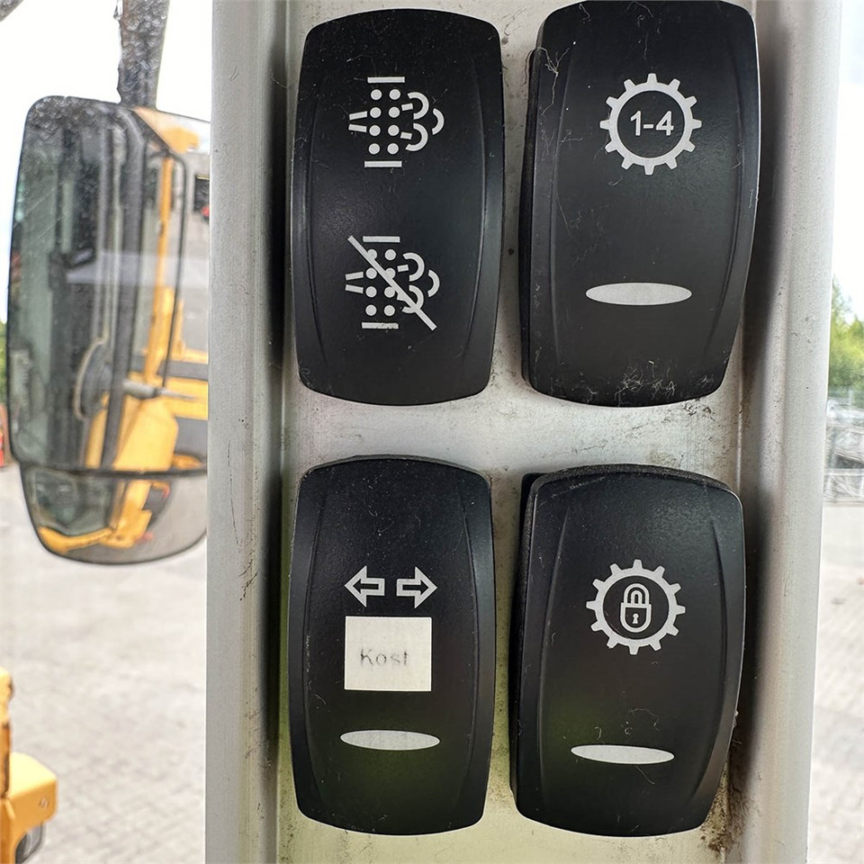 Riteņu iekrāvējs Volvo L120 H: foto 25