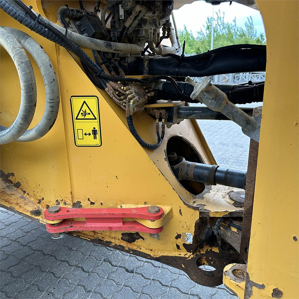 Riteņu iekrāvējs Volvo L120 H: foto 38