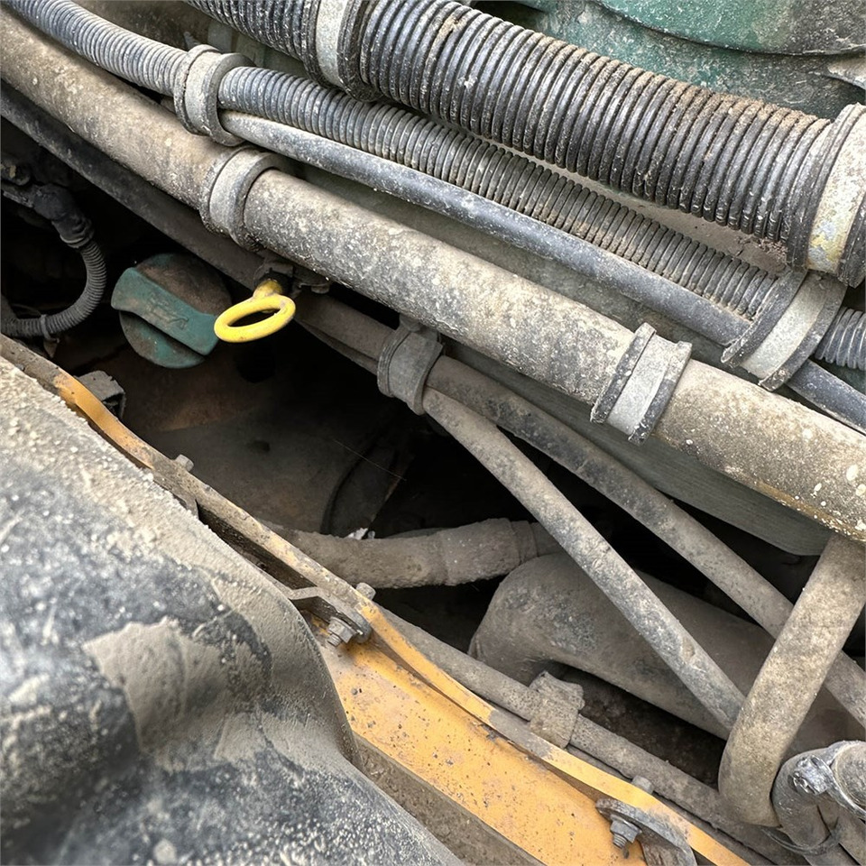 Riteņu iekrāvējs Volvo L120 H: foto 45