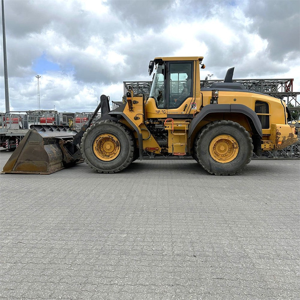 Volvo L120 H - Riteņu iekrāvējs: foto 4 Volvo L120 H - Riteņu iekrāvējs: foto 4