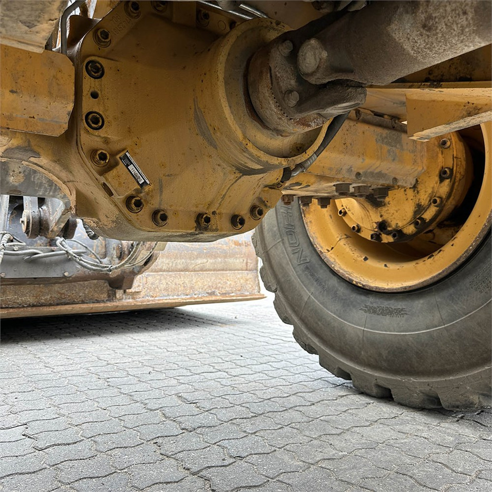 Riteņu iekrāvējs Volvo L120 H: foto 48