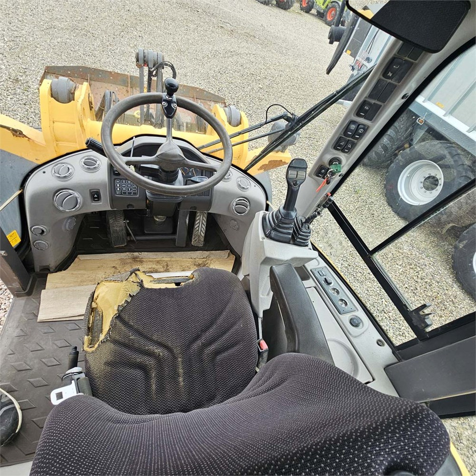 Riteņu iekrāvējs Volvo L45F-TP: foto 18