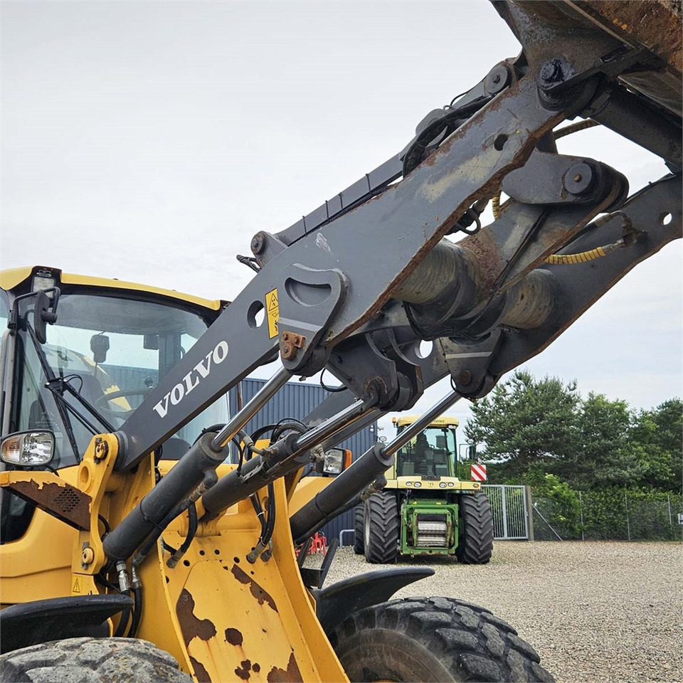 Riteņu iekrāvējs Volvo L45F-TP: foto 13