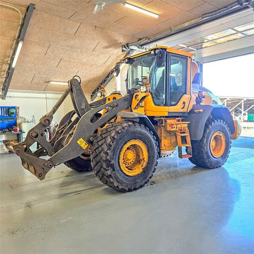 Volvo L90 H - Riteņu iekrāvējs: foto 1 Volvo L90 H - Riteņu iekrāvējs: foto 1