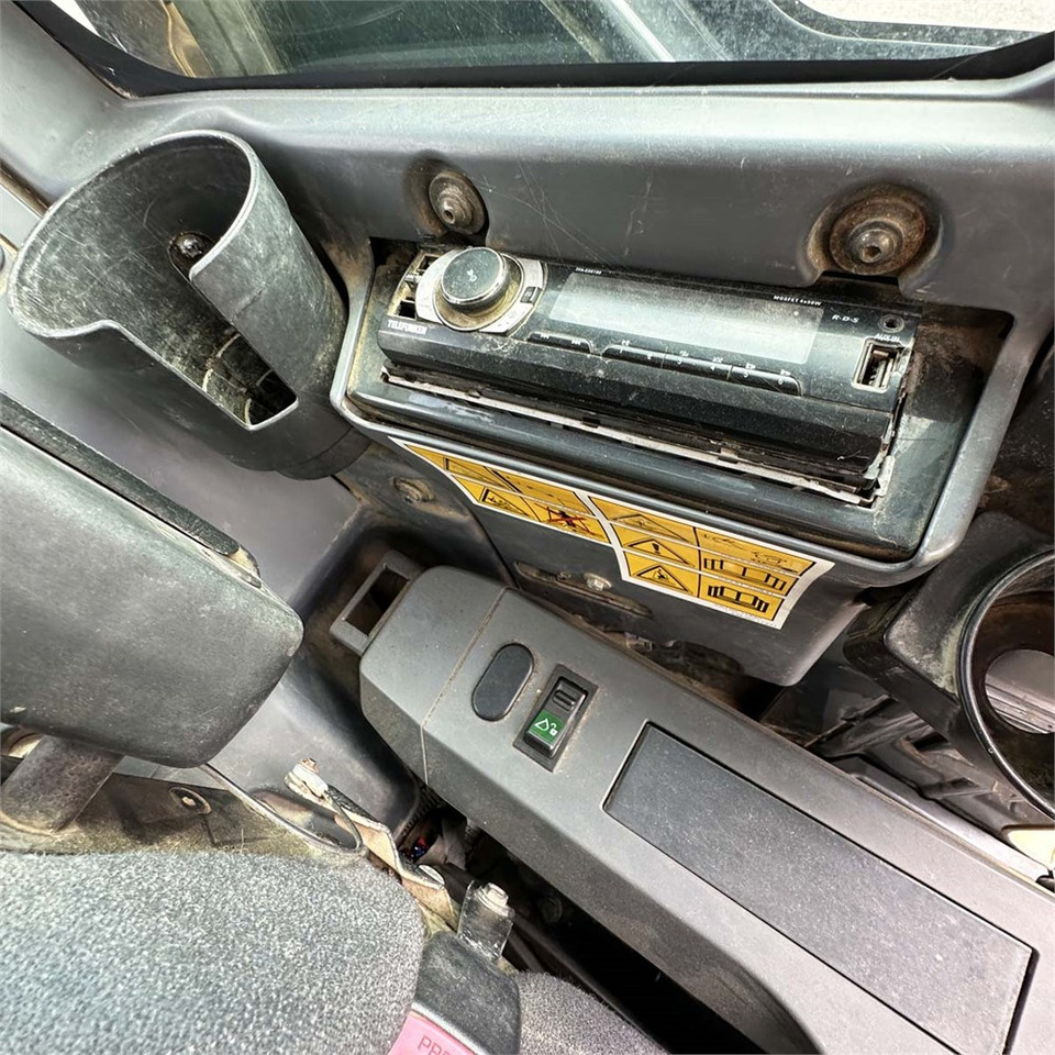 Mini-ekskavators Yanmar VIO80-1A: foto 43