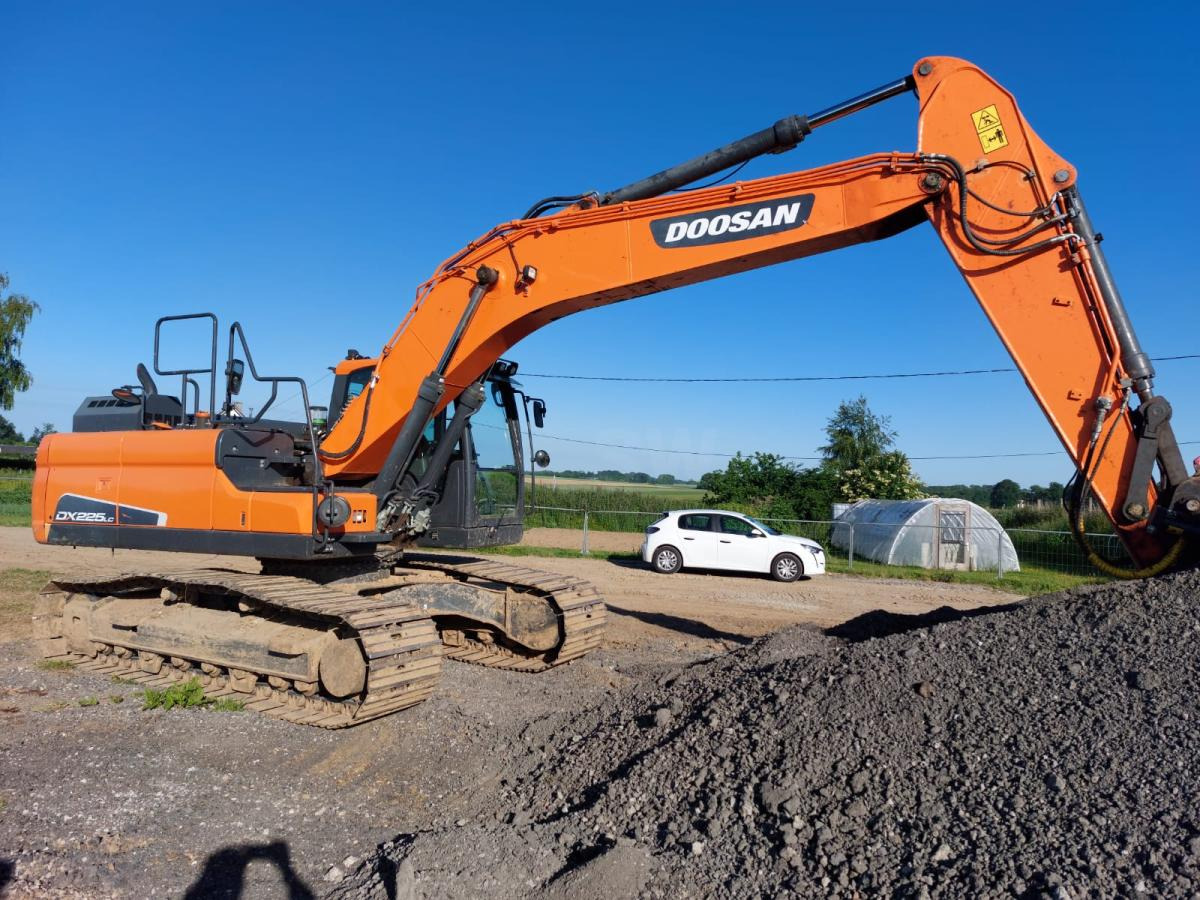 Doosan DX 225LC-5 - Kāpurķēžu ekskavators: foto 3 Doosan DX 225LC-5 - Kāpurķēžu ekskavators: foto 3
