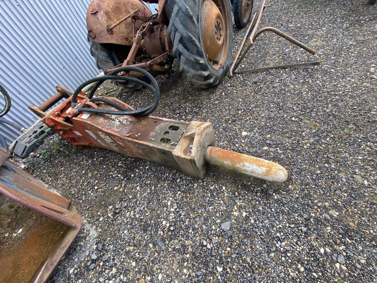 HAMMER H 130P - Hidrauliskais āmurs: foto 4 HAMMER H 130P - Hidrauliskais āmurs: foto 4