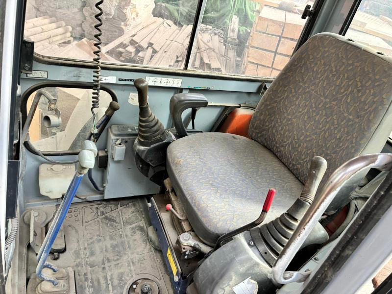 Hitachi EX 50-U - Mini-ekskavators: foto 3 Hitachi EX 50-U - Mini-ekskavators: foto 3