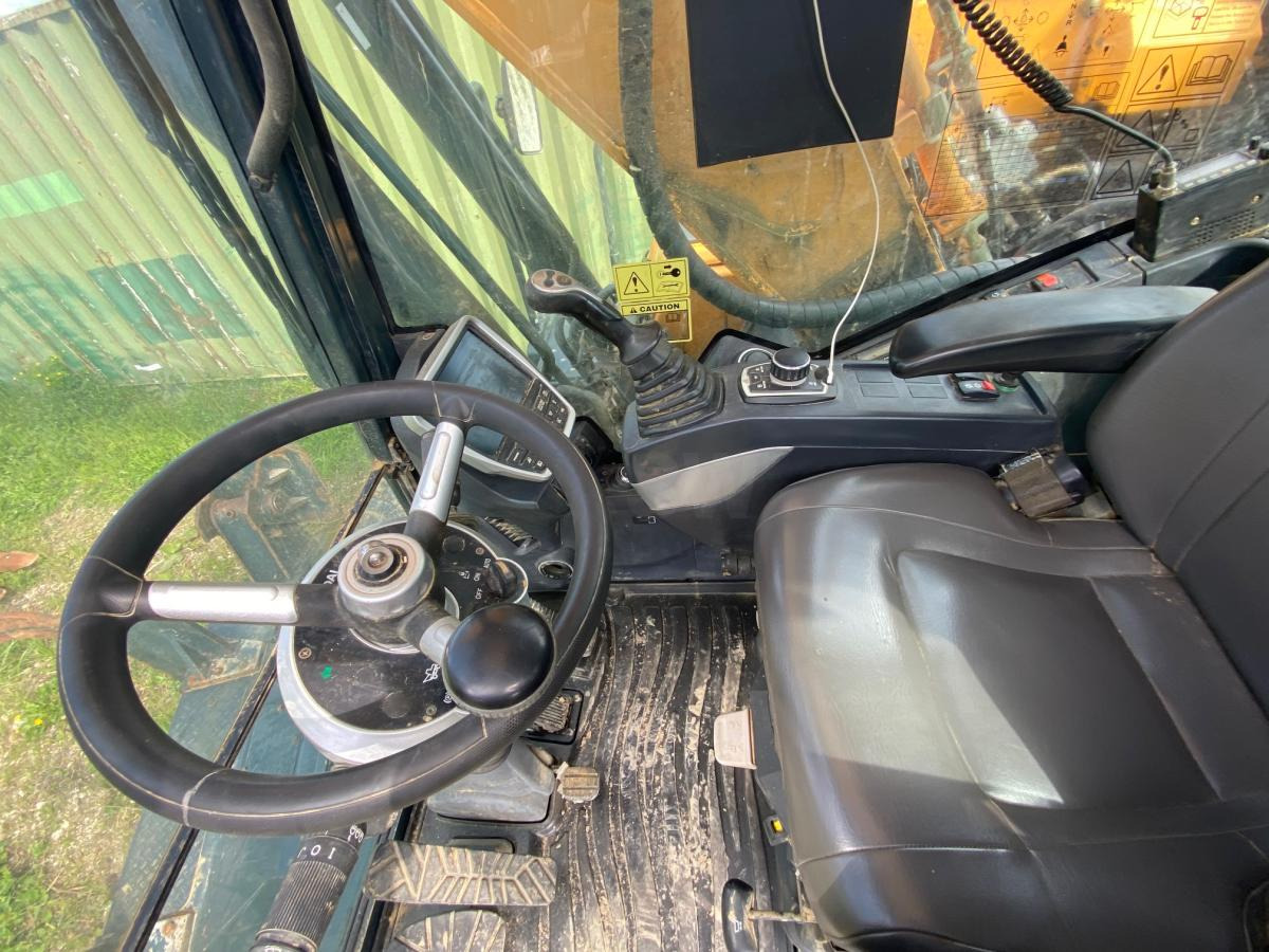 Hyundai HW 210 - Riteņu ekskavators: foto 5 Hyundai HW 210 - Riteņu ekskavators: foto 5