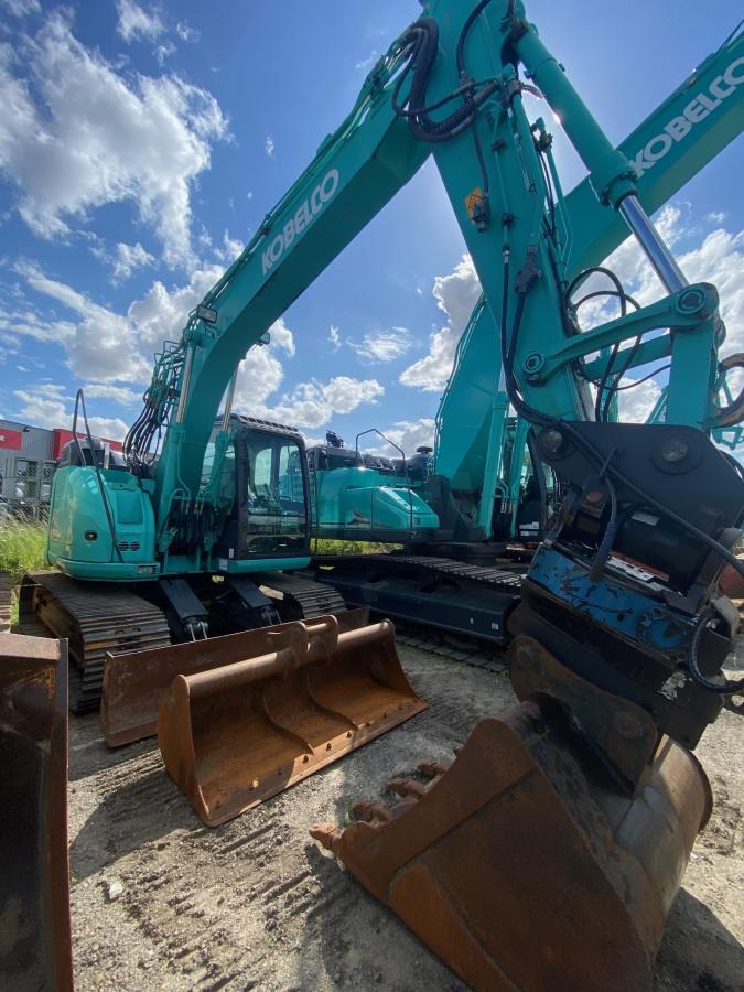 Kobelco SK 140SRLC-5 - Kāpurķēžu ekskavators: foto 2 Kobelco SK 140SRLC-5 - Kāpurķēžu ekskavators: foto 2