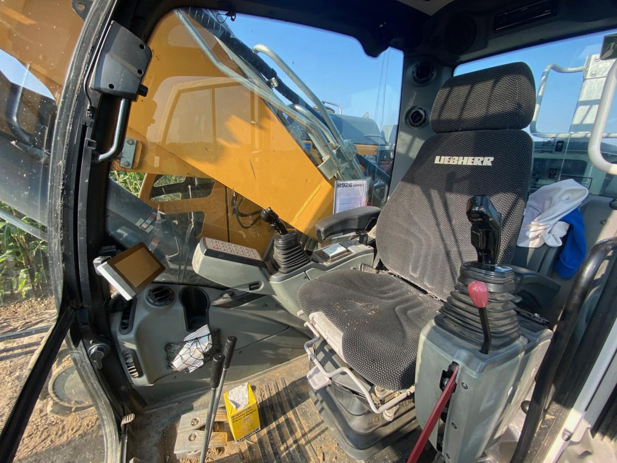 Kāpurķēžu ekskavators Liebherr R 926 COMPACT: foto 8