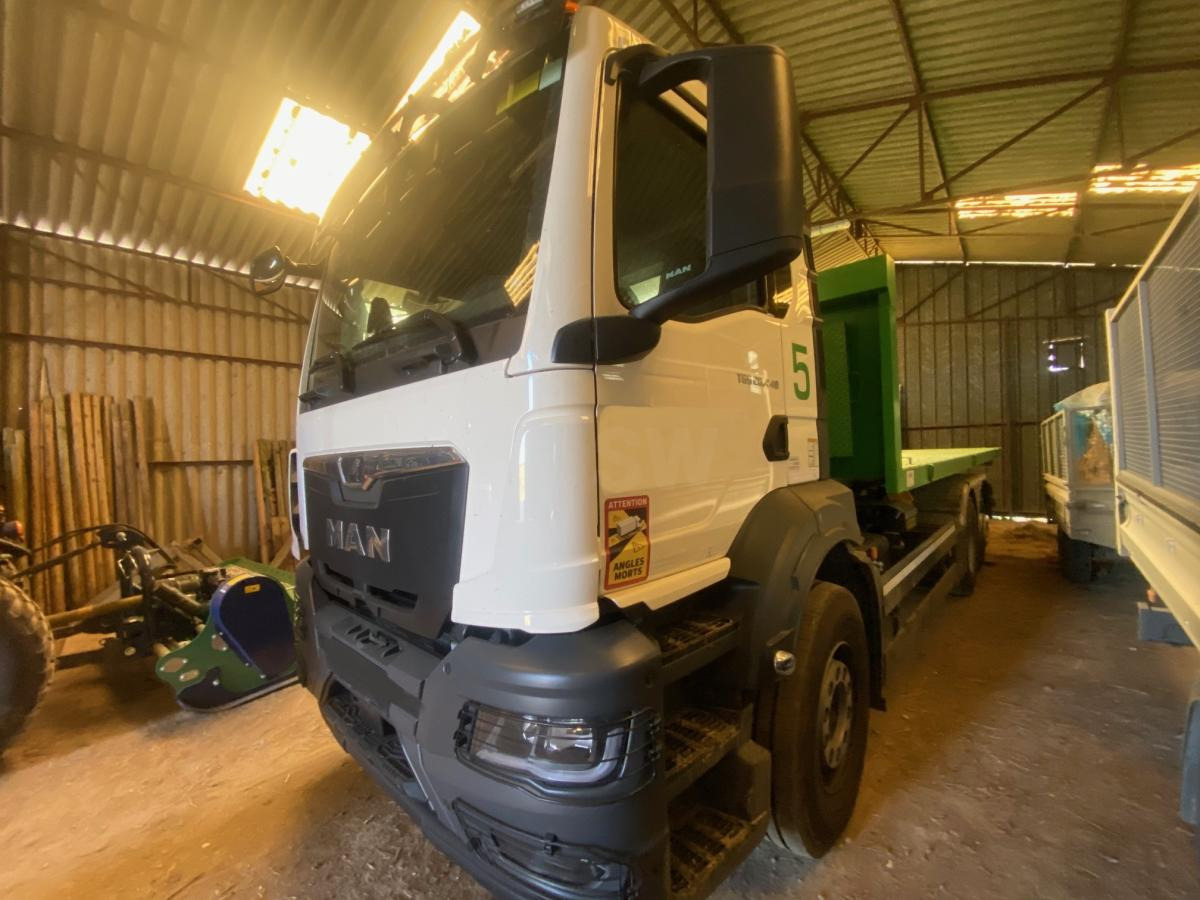 MAN TGS 26.440 - Pacēlājs ar āķi: foto 2 MAN TGS 26.440 - Pacēlājs ar āķi: foto 2