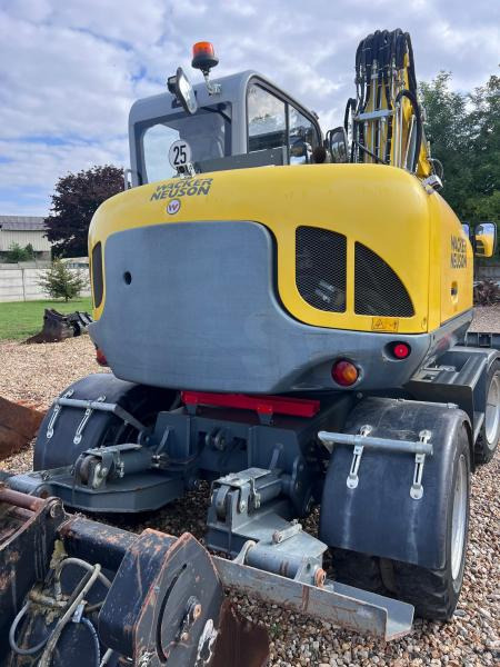 Neuson EW 100 - Riteņu ekskavators: foto 4 Neuson EW 100 - Riteņu ekskavators: foto 4