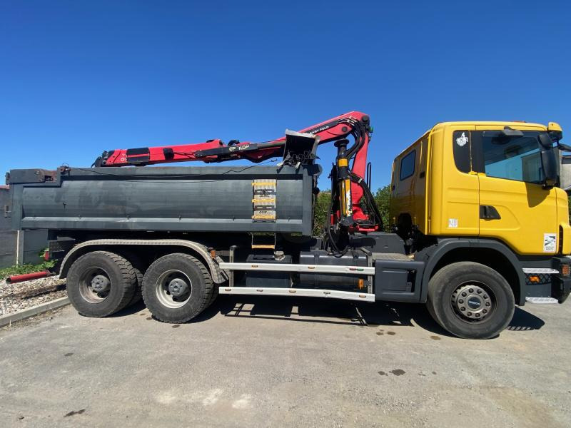 Scania G 440 - Kravas automašīna pašizgāzējs, Kravas auto ar manipulatoru: foto 1 Scania G 440 - Kravas automašīna pašizgāzējs, Kravas auto ar manipulatoru: foto 1