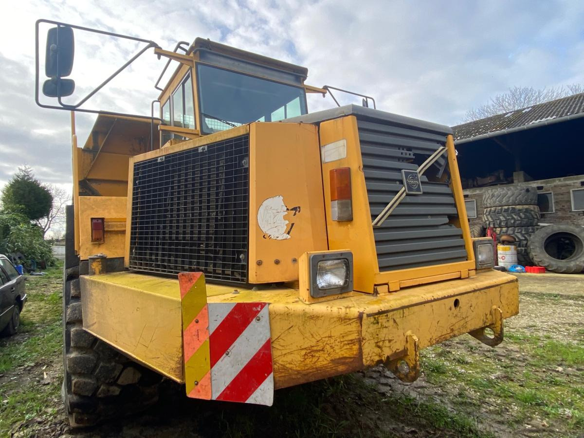 Volvo A 40 - Artikulētias pašizgāzējs: foto 3 Volvo A 40 - Artikulētias pašizgāzējs: foto 3
