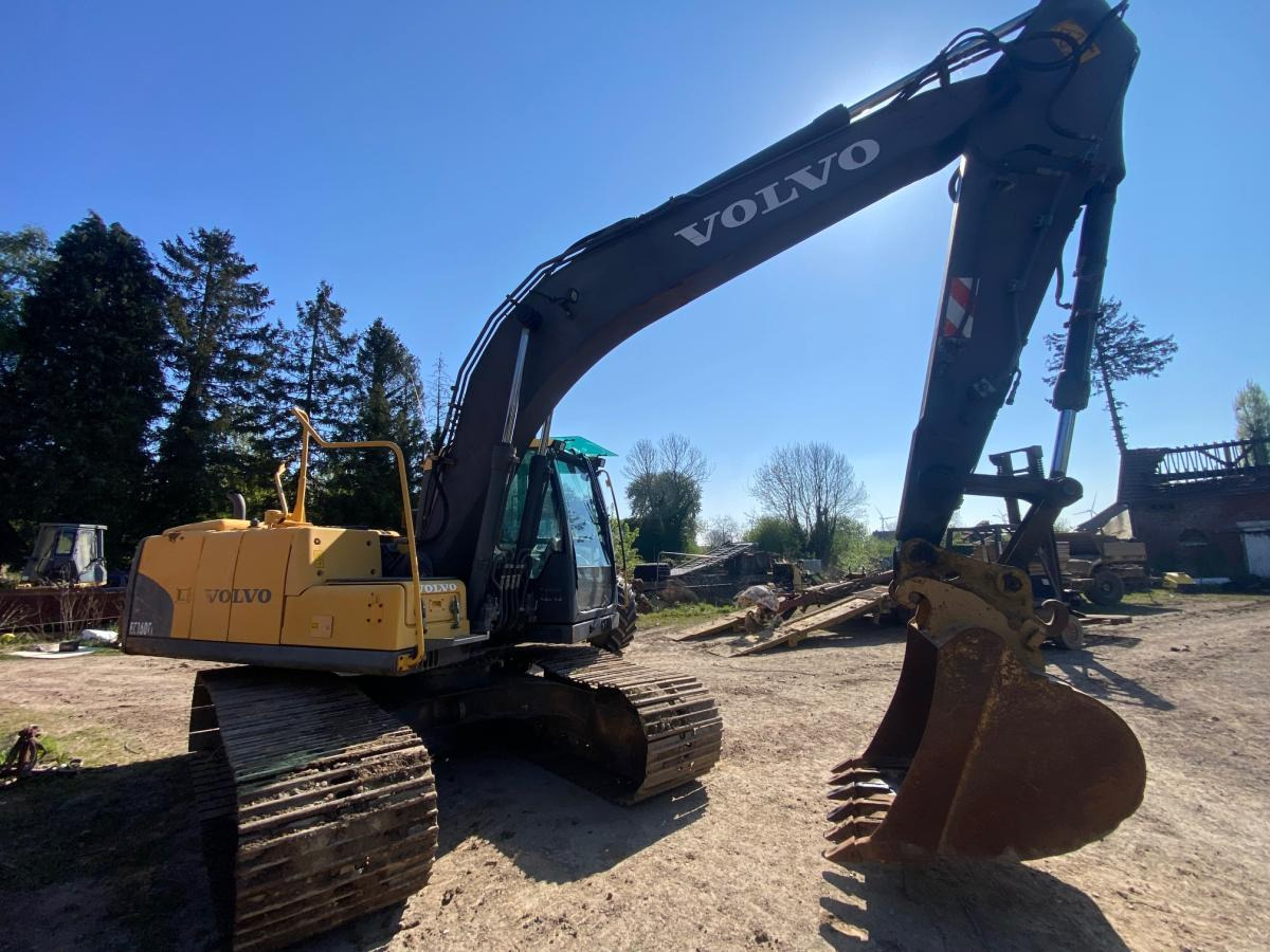 Volvo EC160 CL - Kāpurķēžu ekskavators: foto 2 Volvo EC160 CL - Kāpurķēžu ekskavators: foto 2