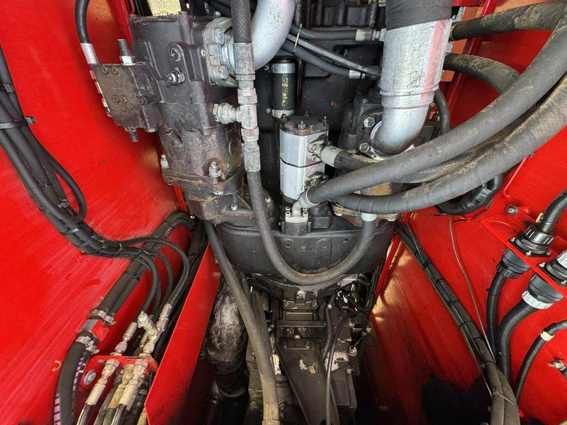 CVS Ferrari F481 - Sānu konteineru krāvējs: foto 4 CVS Ferrari F481 - Sānu konteineru krāvējs: foto 4