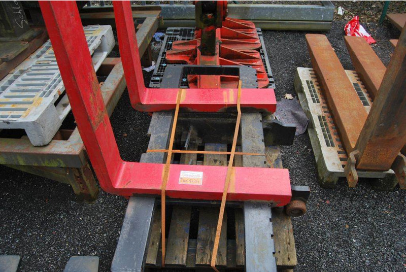 Hyster Gabelträger/ Fork carriage - Iekraušanas tehnika: foto 1 Hyster Gabelträger/ Fork carriage - Iekraušanas tehnika: foto 1