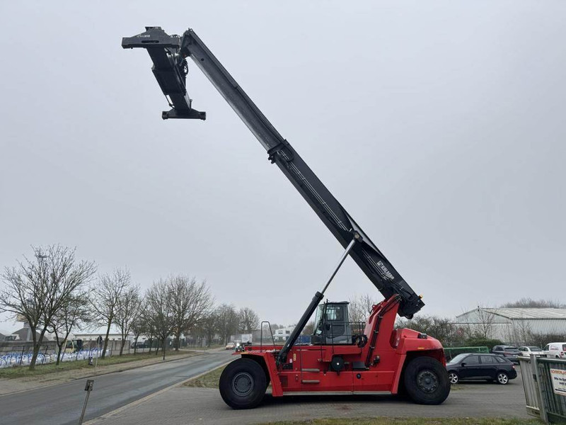 Kalmar DRG450-65S5 - Sānu konteineru krāvējs: foto 4 Kalmar DRG450-65S5 - Sānu konteineru krāvējs: foto 4