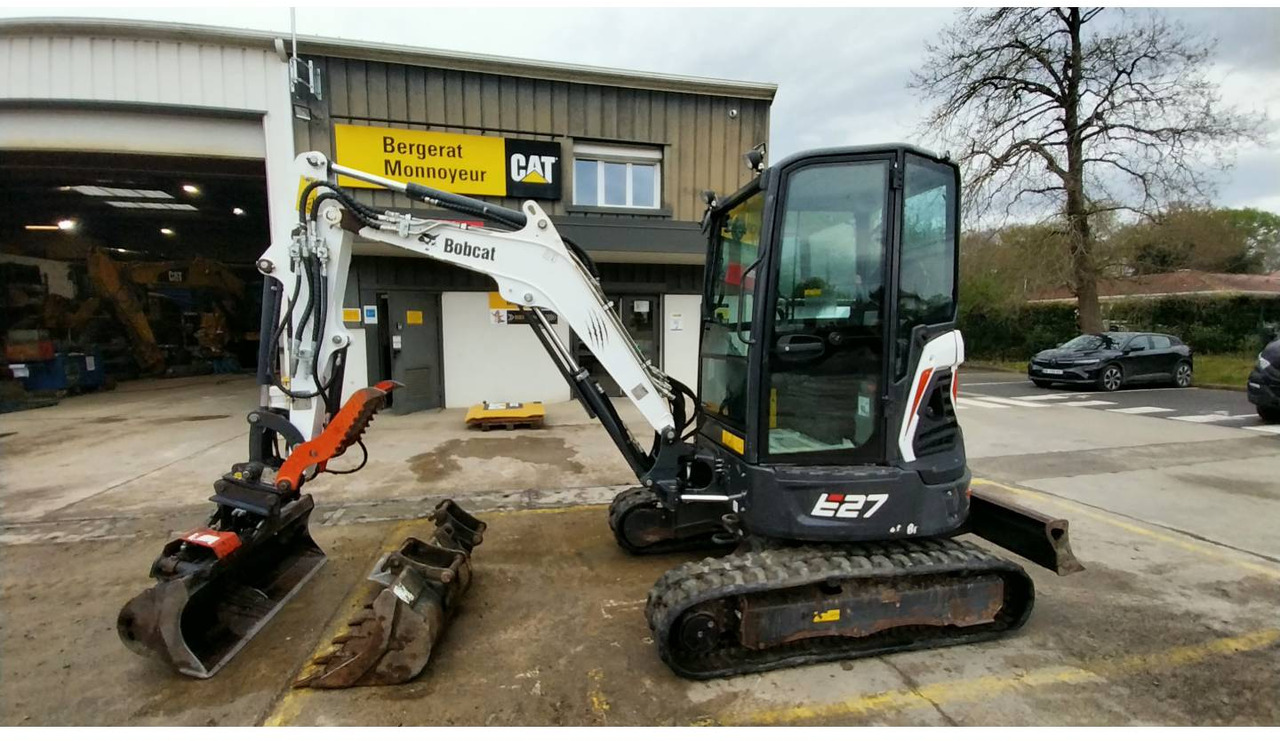 BOBCAT E27 - Kāpurķēžu ekskavators: foto 2 BOBCAT E27 - Kāpurķēžu ekskavators: foto 2