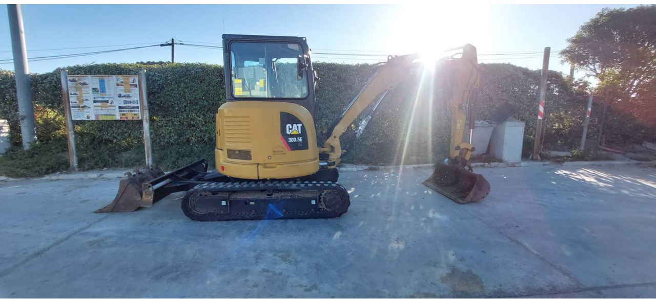 CAT 303.5E CR - Kāpurķēžu ekskavators: foto 3 CAT 303.5E CR - Kāpurķēžu ekskavators: foto 3