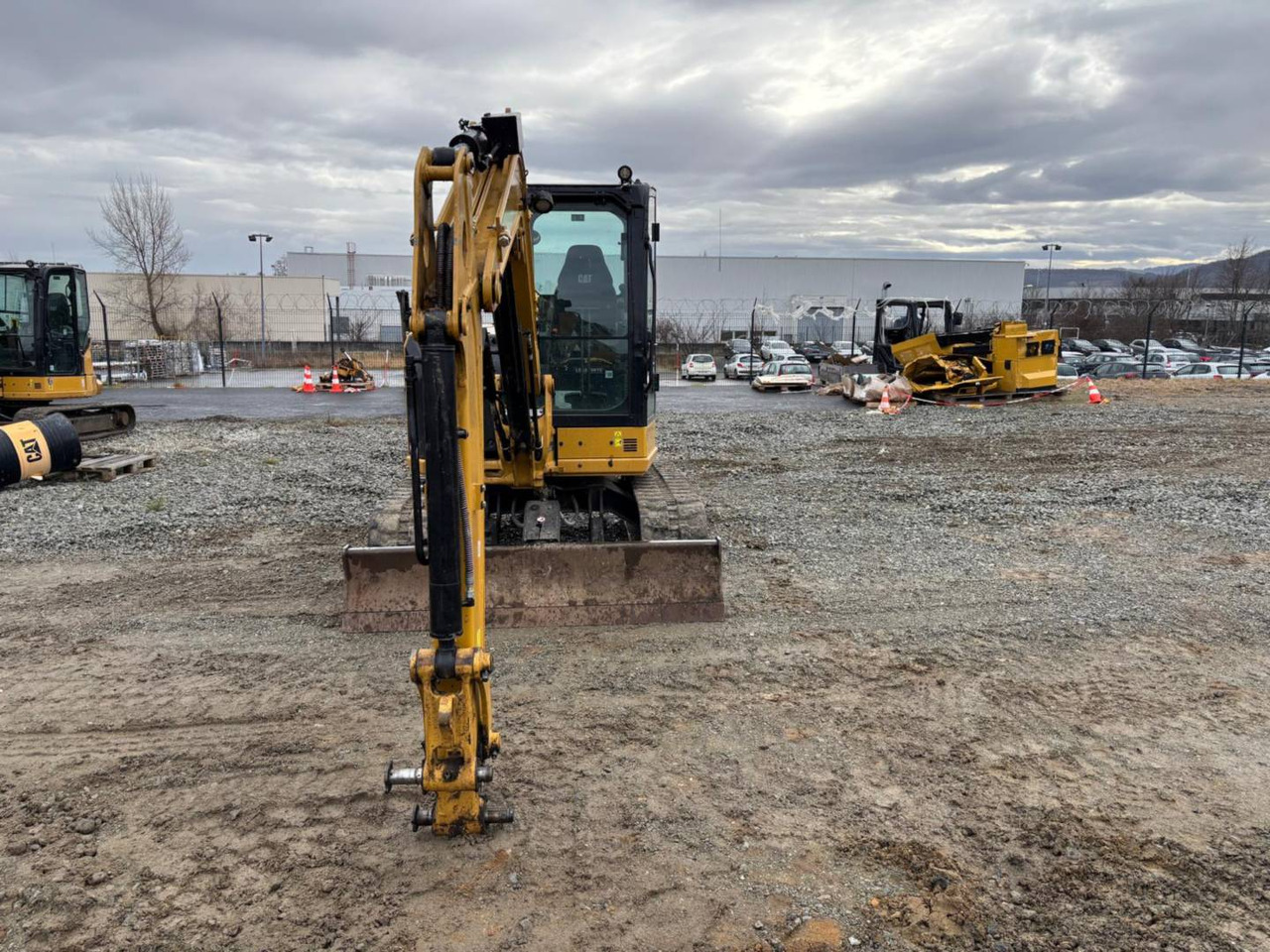 Kāpurķēžu ekskavators CAT 305: foto 9