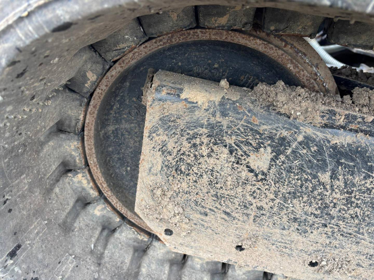 Kāpurķēžu ekskavators CAT 305: foto 16