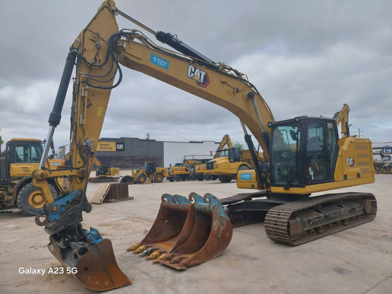 CAT 320 - Kāpurķēžu ekskavators: foto 1 CAT 320 - Kāpurķēžu ekskavators: foto 1