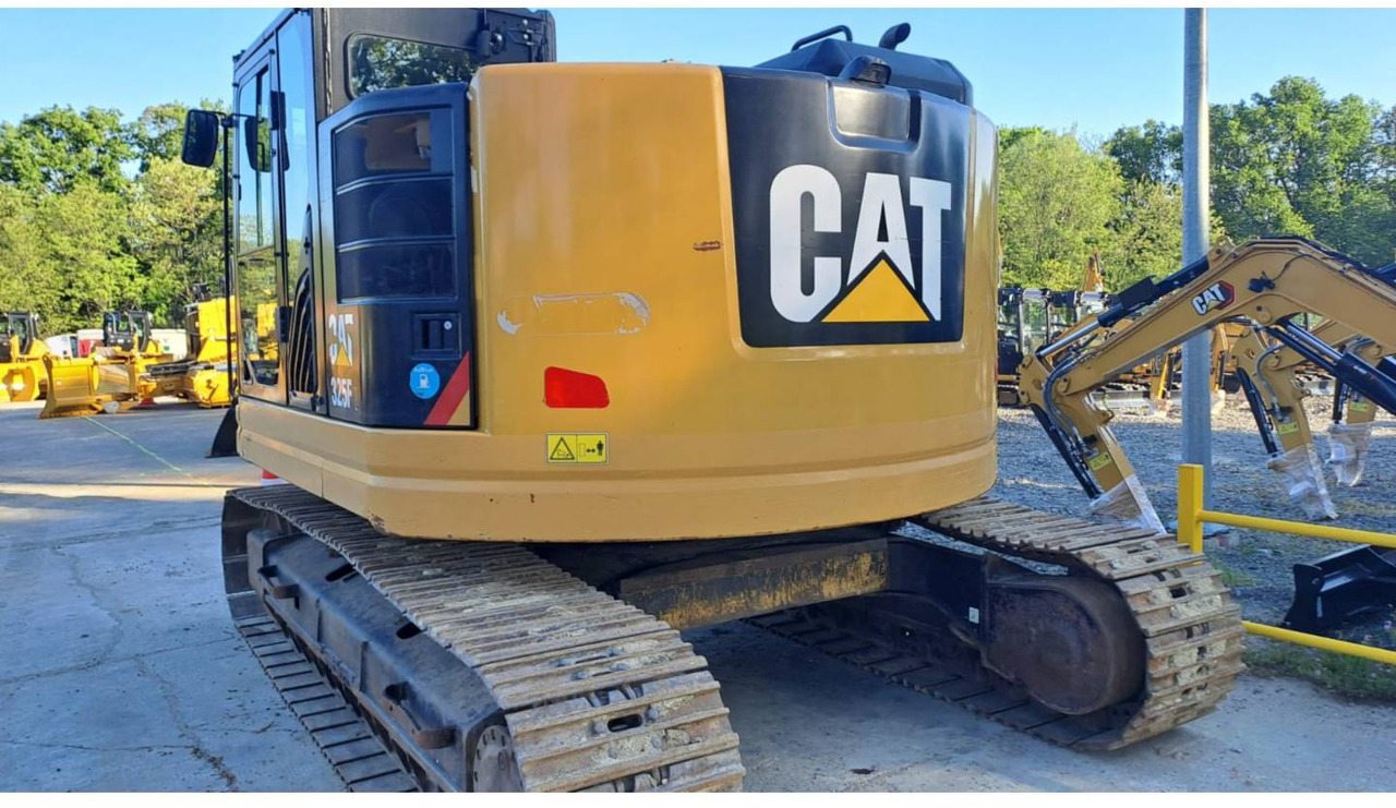 CAT 325F CR - Kāpurķēžu ekskavators: foto 3 CAT 325F CR - Kāpurķēžu ekskavators: foto 3