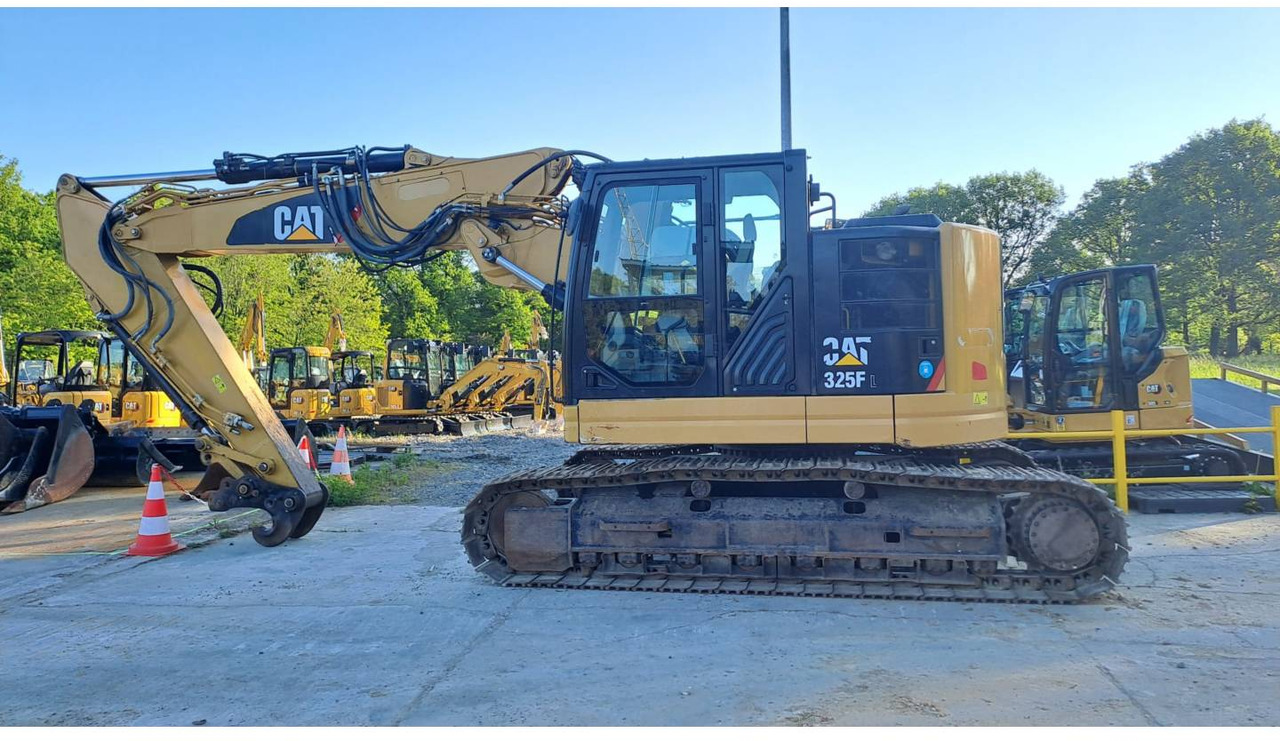 CAT 325F CR - Kāpurķēžu ekskavators: foto 2 CAT 325F CR - Kāpurķēžu ekskavators: foto 2